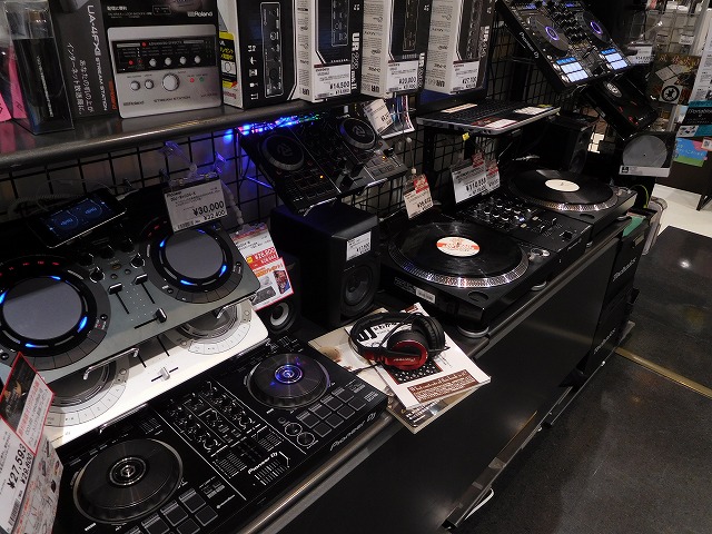 DJ機材】【Serato DJ】Pioneer DJ DDJ-SR2展開中！｜島村楽器 イオン