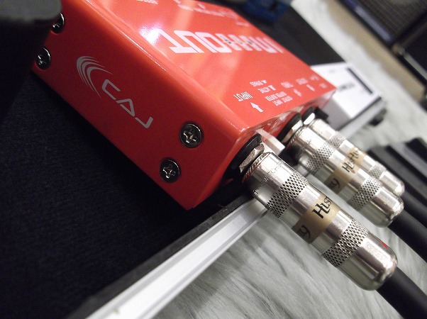 エフェクター】バッファー内蔵のジャンクションボックスCAJ in and out