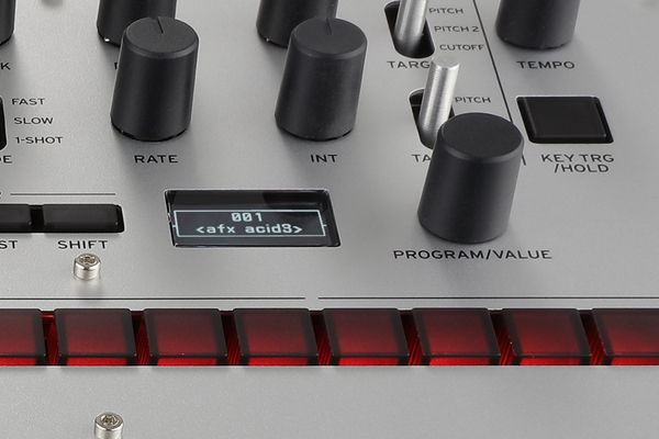 シンセ】フル・プログラマブル・モノフォニック・アナログ