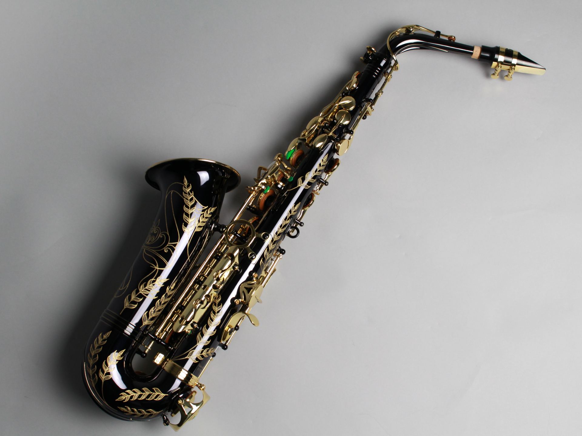 管楽器】アルトサックスFestiのTiaraAブラックモデル限定発売！｜島村