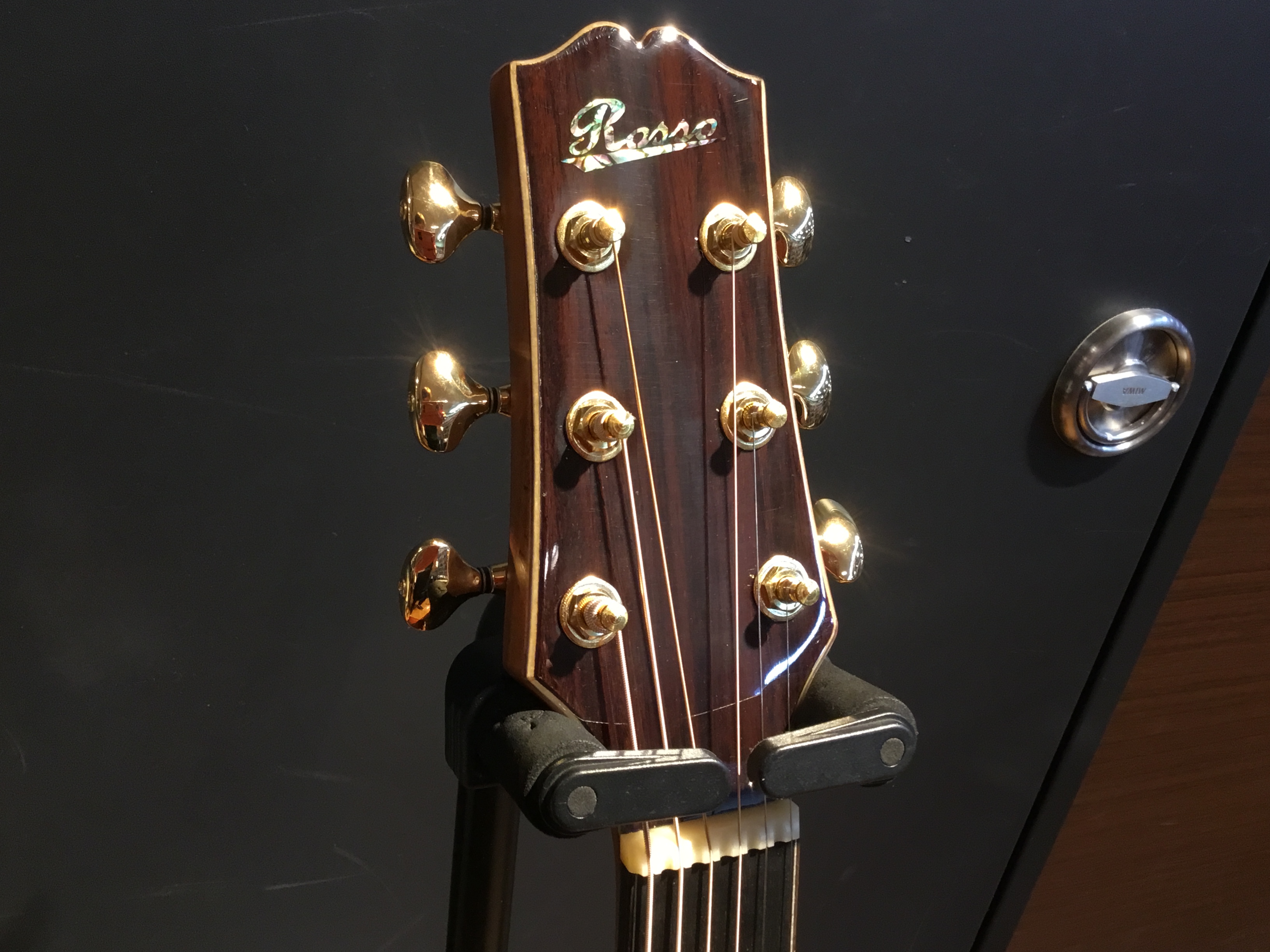 Rosso』高級感溢れるギターが入荷しました！｜島村楽器 イオンモール岡崎店