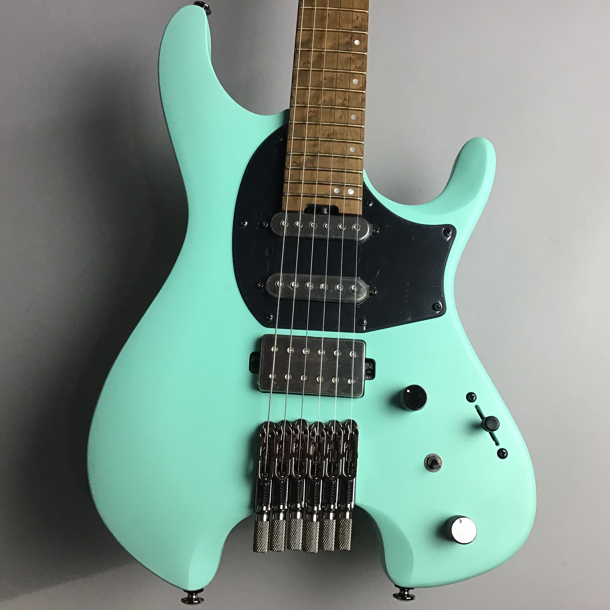 エレキギター|Ibanezから待望の ヘッドレスギター Q(Quest)Series