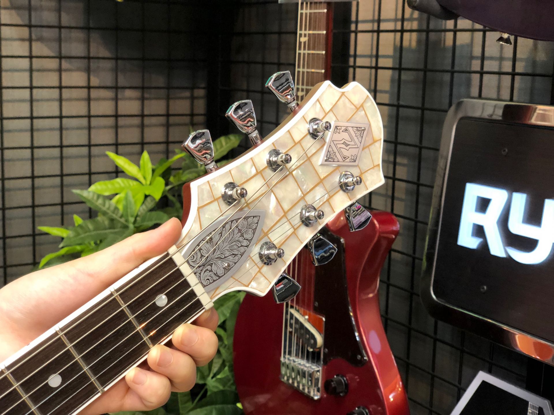 新着入荷情報】 ZEMAITIS パールフロント 入荷しました！｜島村楽器