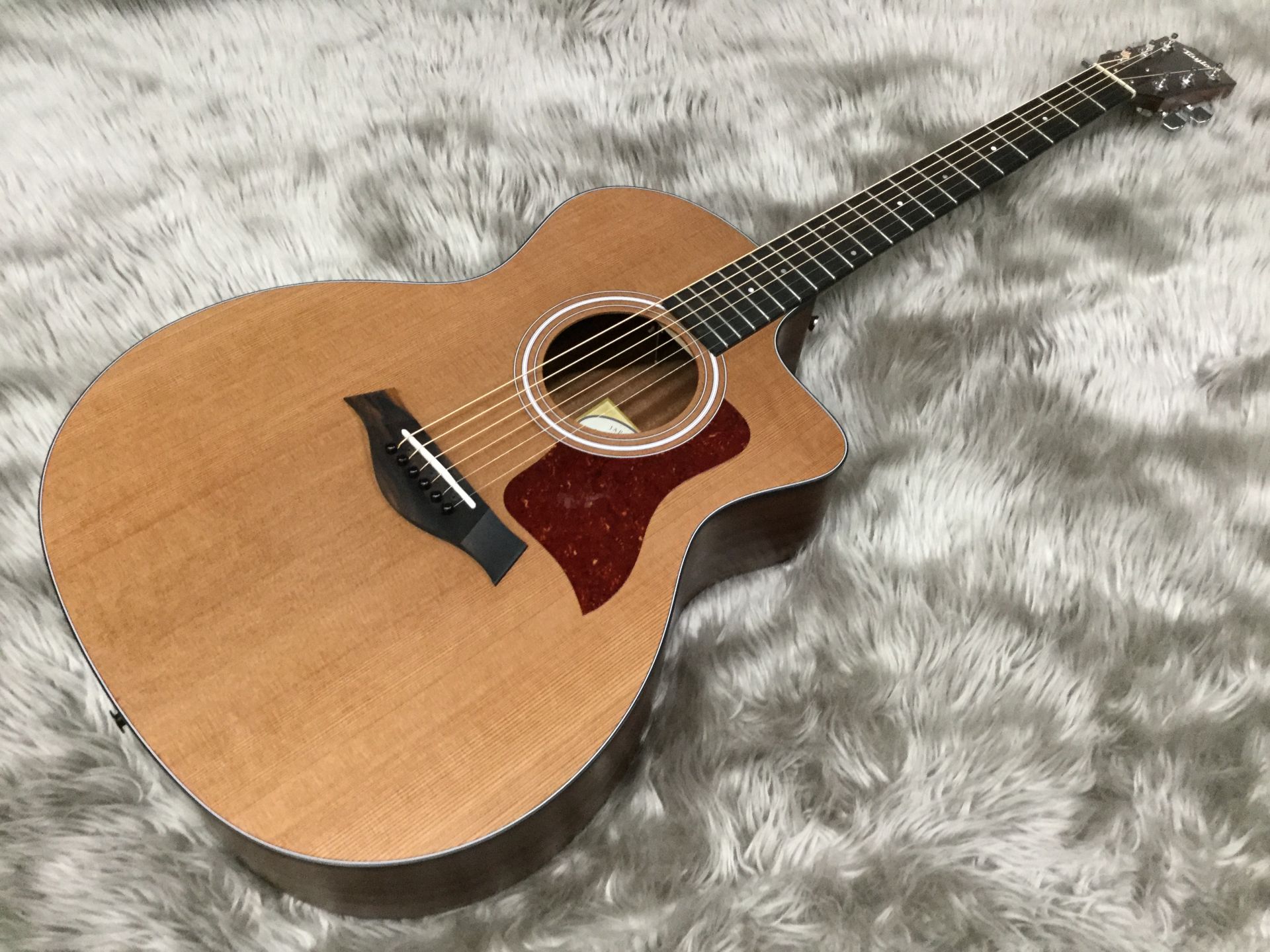 アコースティックギター】人気のテイラー114ceから414ceまで揃いました