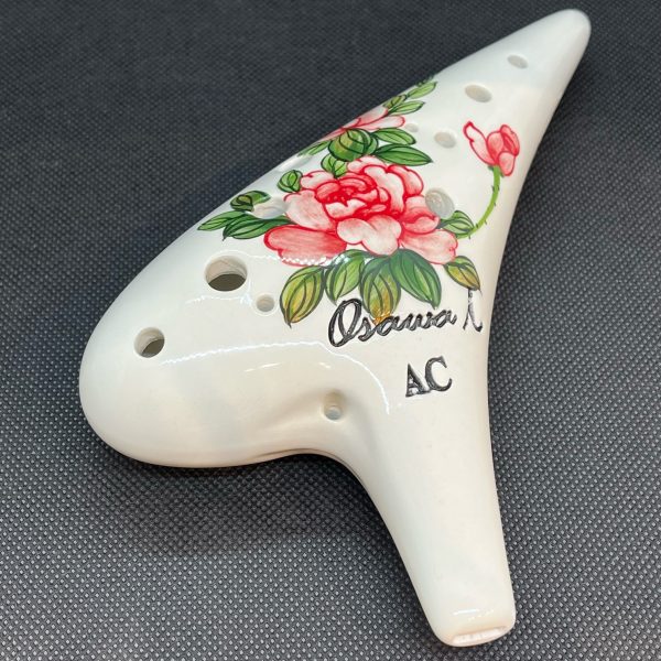 オカリナ総合案内】オカリナを吹いてみよう！｜島村楽器 イオンモール