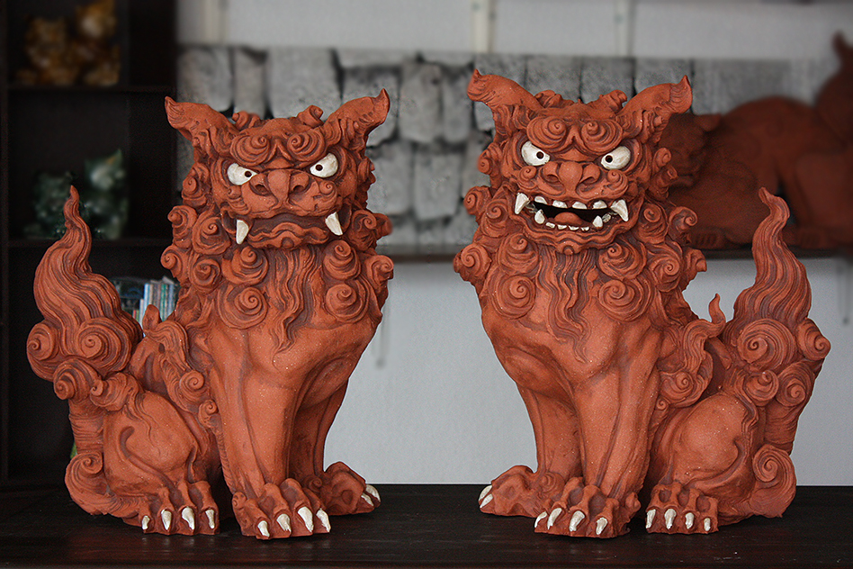 手びねりシーサーH40（赤）作 名波均