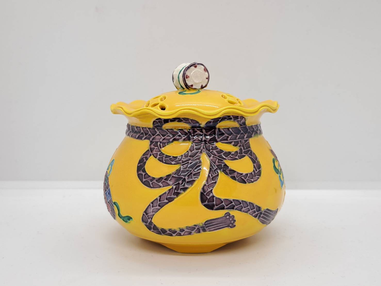 高野昭阿弥 黄交趾 楽器の絵 香炉 | 新栄堂