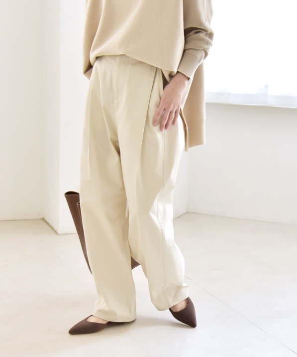 quaranciel:〈洗濯機可能〉コクーン ワイド チノ パンツ｜ SHIPS 公式