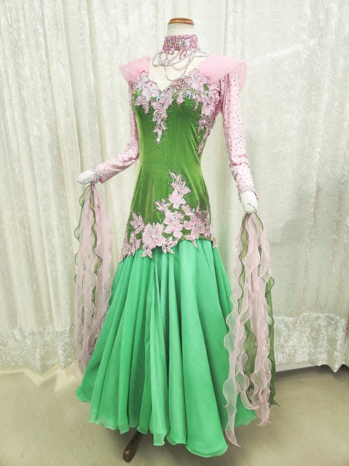 試着・レンタル・購入】社交ダンスドレス グリーン MLサイズ