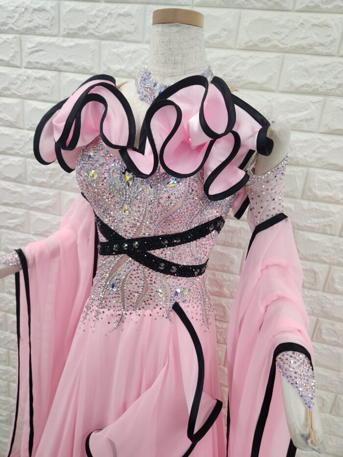 試着・レンタル・購入】社交ダンスドレス Mサイズ ベビーピンク