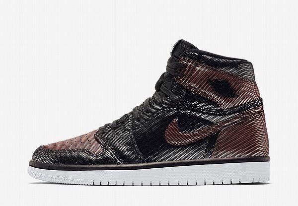 NIKE WMNS AIR JORDAN 1 RE HI OG“Fearless”Rose Gold エア ジョーダン
