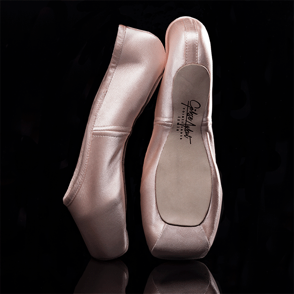 ギョクチュ・アイクト トウシューズ M(標準幅)F2シャンク 4BOX