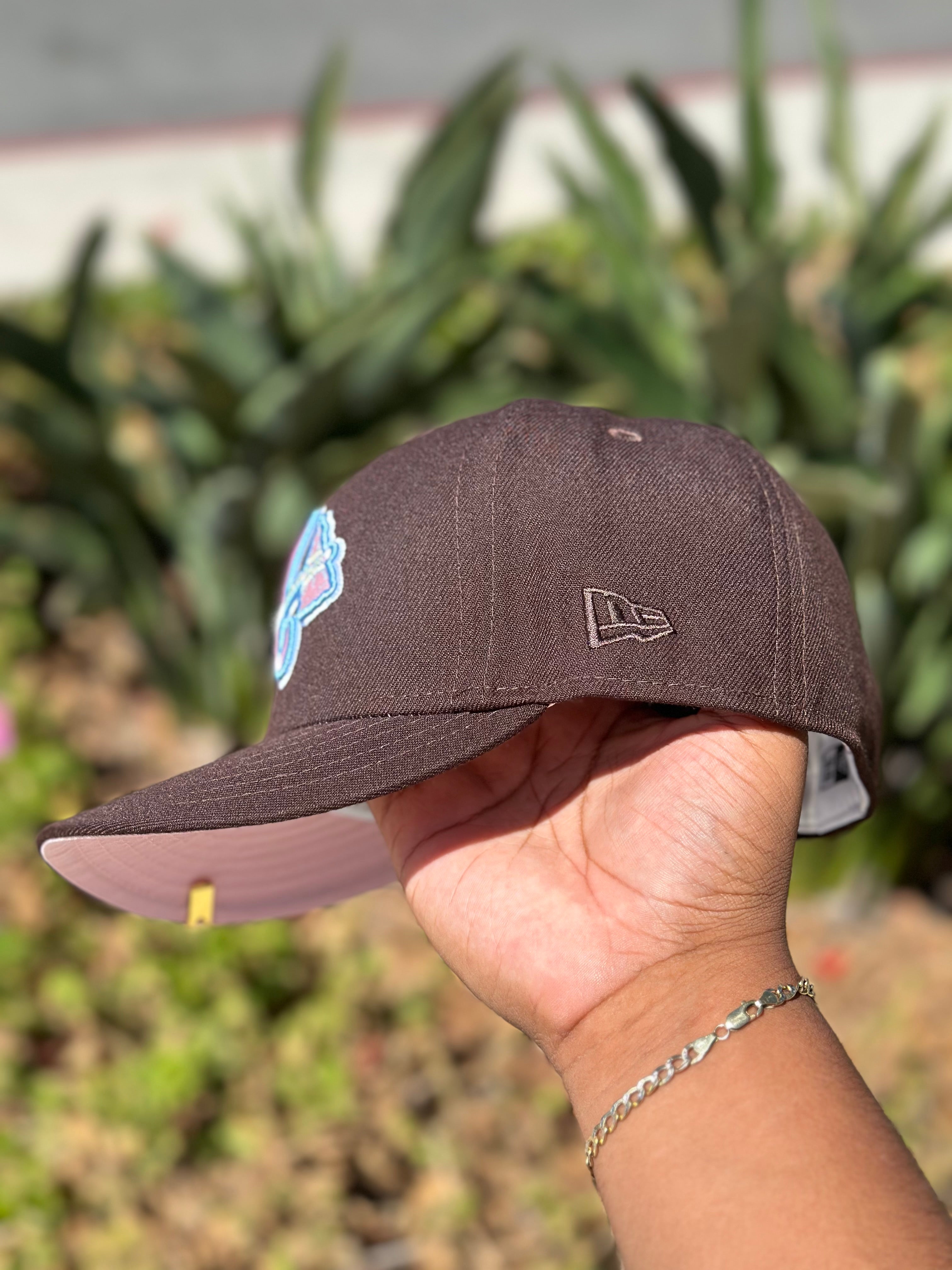 NEW ERA 59FIFTY DARK BROWN ATLANTA BRAVES W/ 2017 INAUGURAL SEASON SID