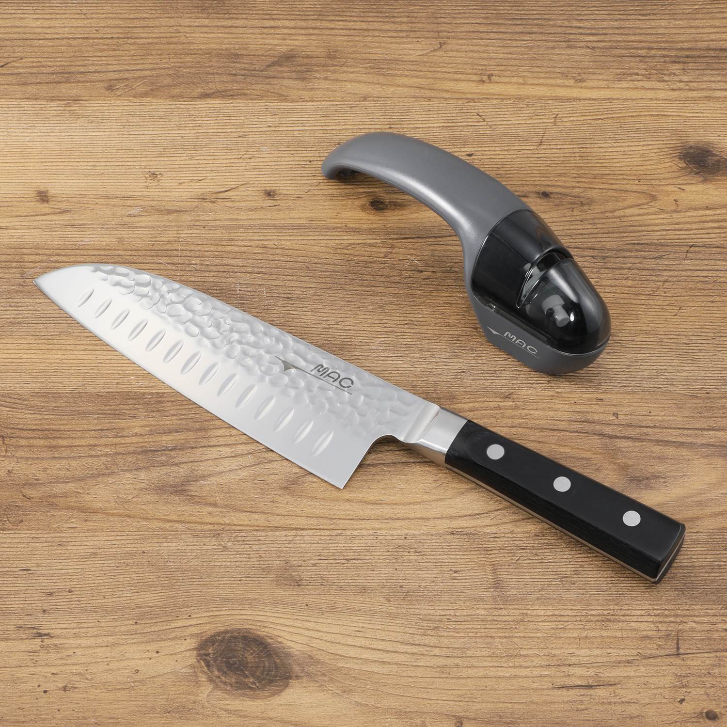 マック 職人の技が光る！ 和洋ハイブリッド 三徳包丁＆ロールシャープ