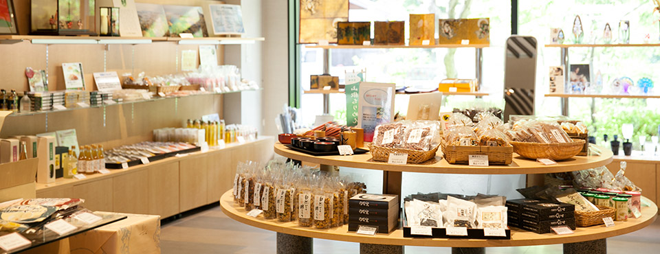 結婚式場、日本庭園、料亭 しょうざんリゾート京都｜染織工芸館