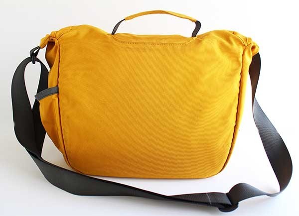 patagoniaパタゴニア ナイロン ショルダーバッグ 黄☆メッセンジャー