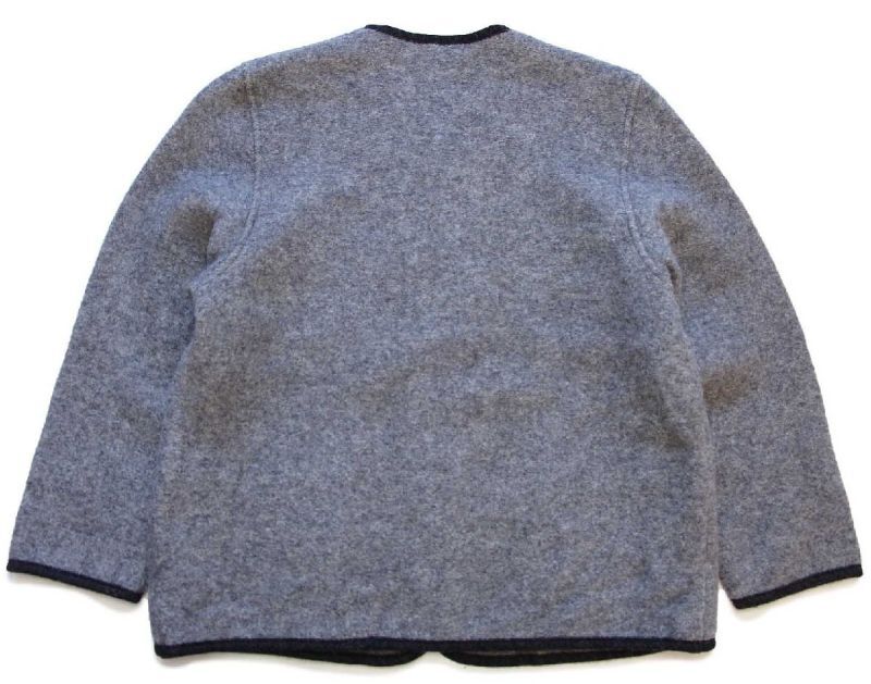 オーストリア製 Kitz-Pichler カモ刺繍入り ノーカラー チロリアン