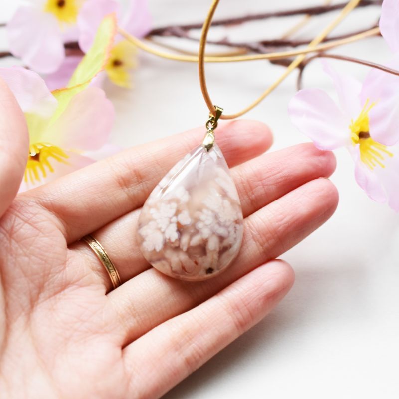 1点もの・C】超大粒 桜瑪瑙 (チェリーブロッサムアゲート） 革コード