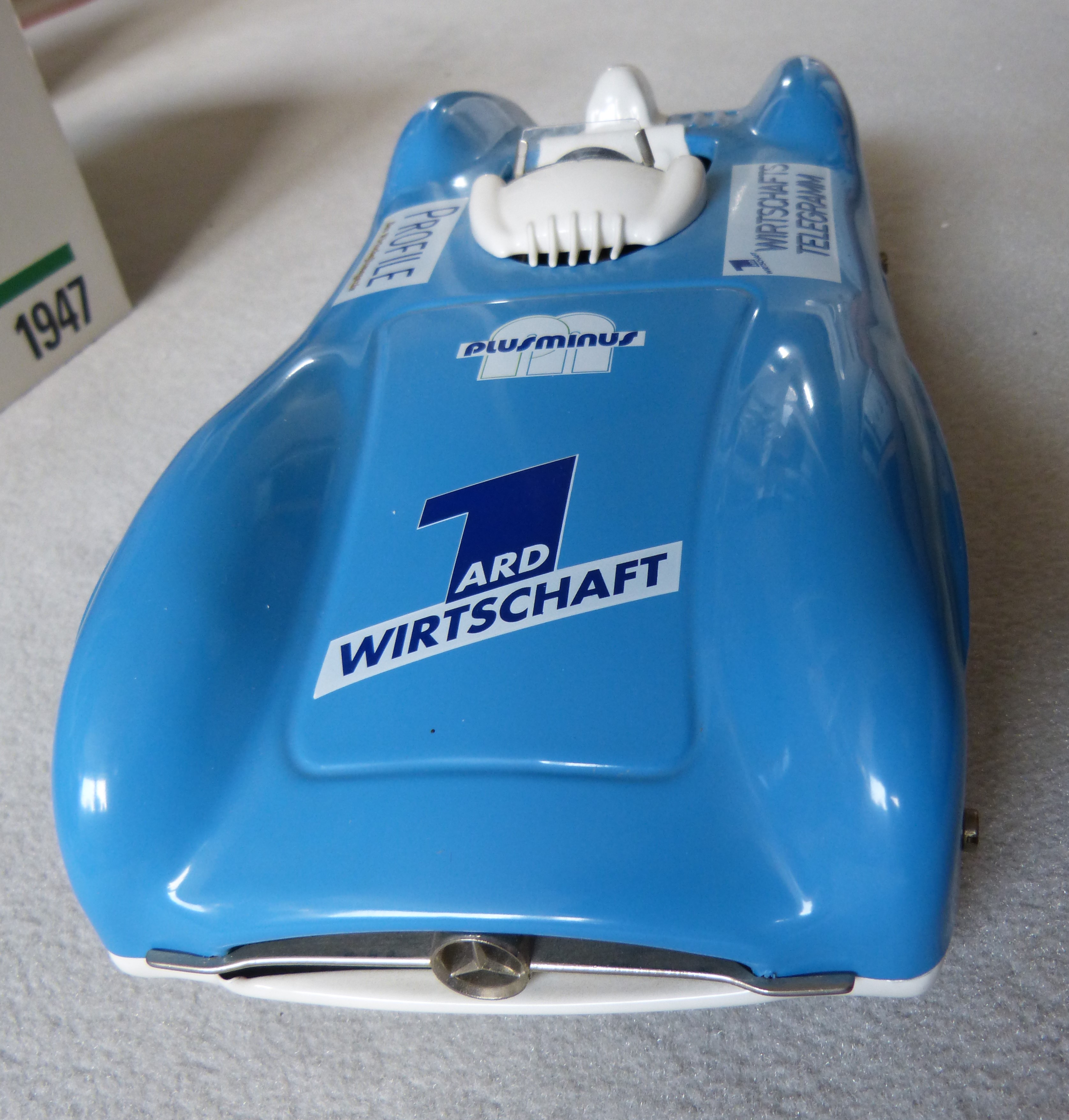 sjk-handel.de - Märklin Modell 1947 Mercedes Rennwagen Uhrwerkantrieb