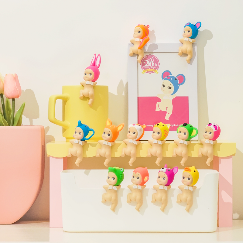 SONNY ANGEL Blind Box Hippers Looking Back – Skin Cupid