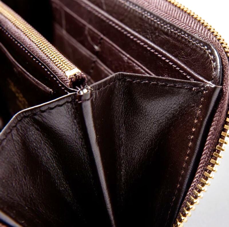 INCEPTION(インセプション) ホースハイドラウンドロングウオレット