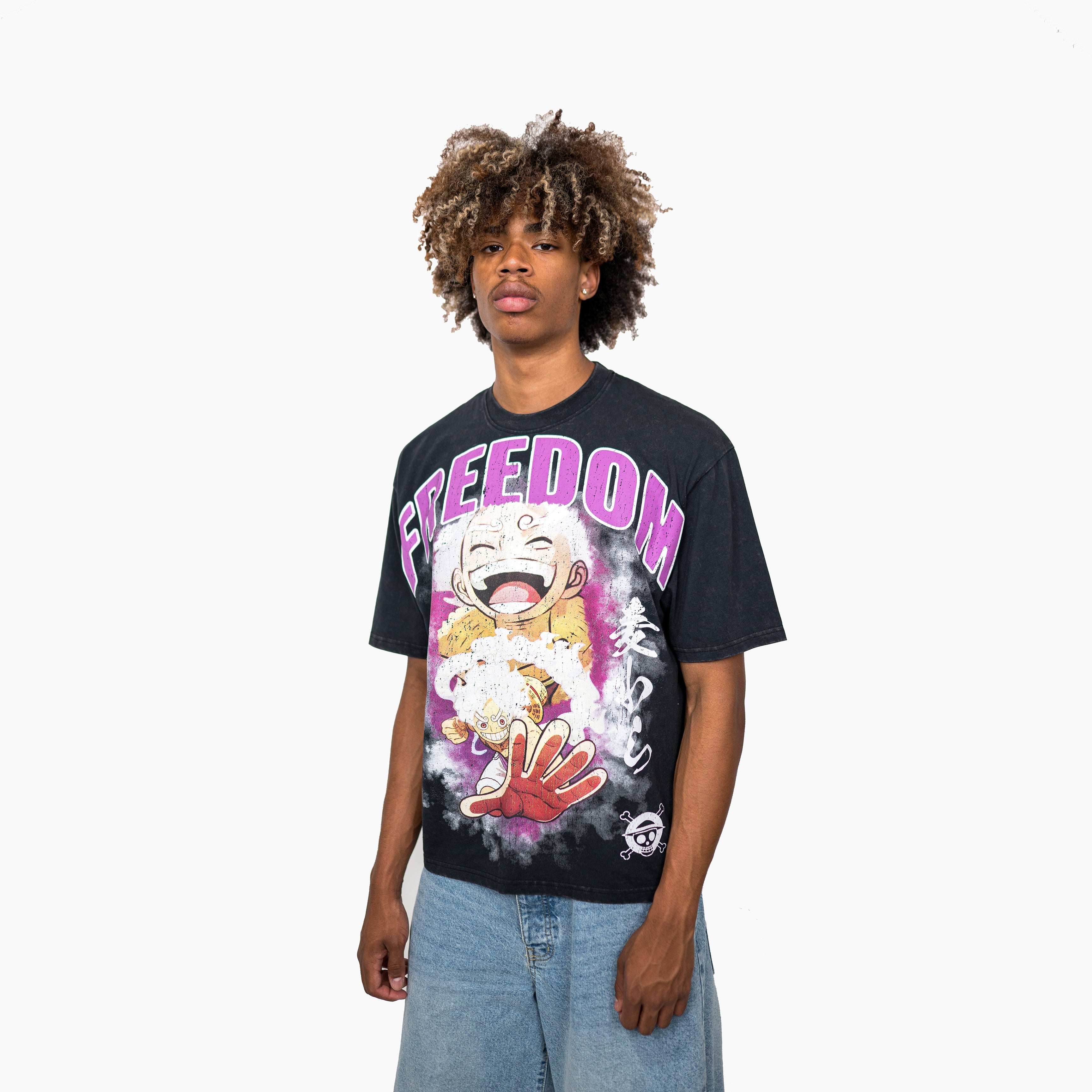 Gear 5 Tee - SparkTrendz