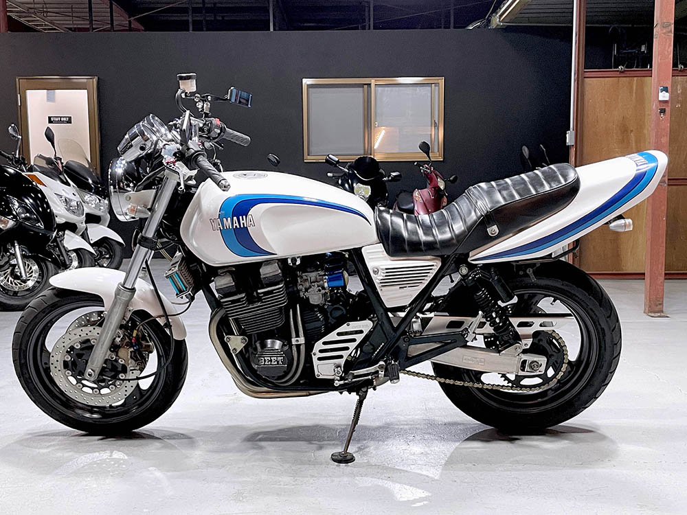 中古バイク YAMAHA XJR400｜4HM – 京都のバイクショップSPEC-M
