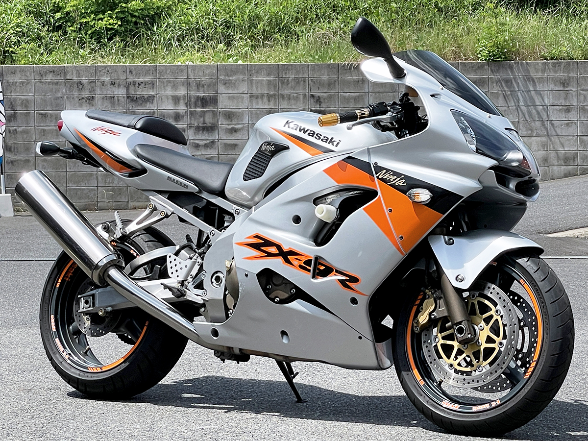 中古バイク KAWASAKI Ninja ZX-9R｜ZX900F – 京都のバイクショップSPEC