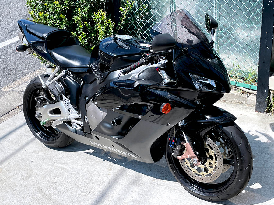 HONDA CBR1000RR SC57 逆車 – 京都のバイクショップSPEC-M（スペック