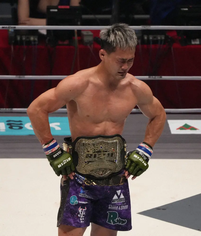 牛久絢太郎 斎藤裕への飛びヒザ蹴りは作戦がハマったと明かす「何回か