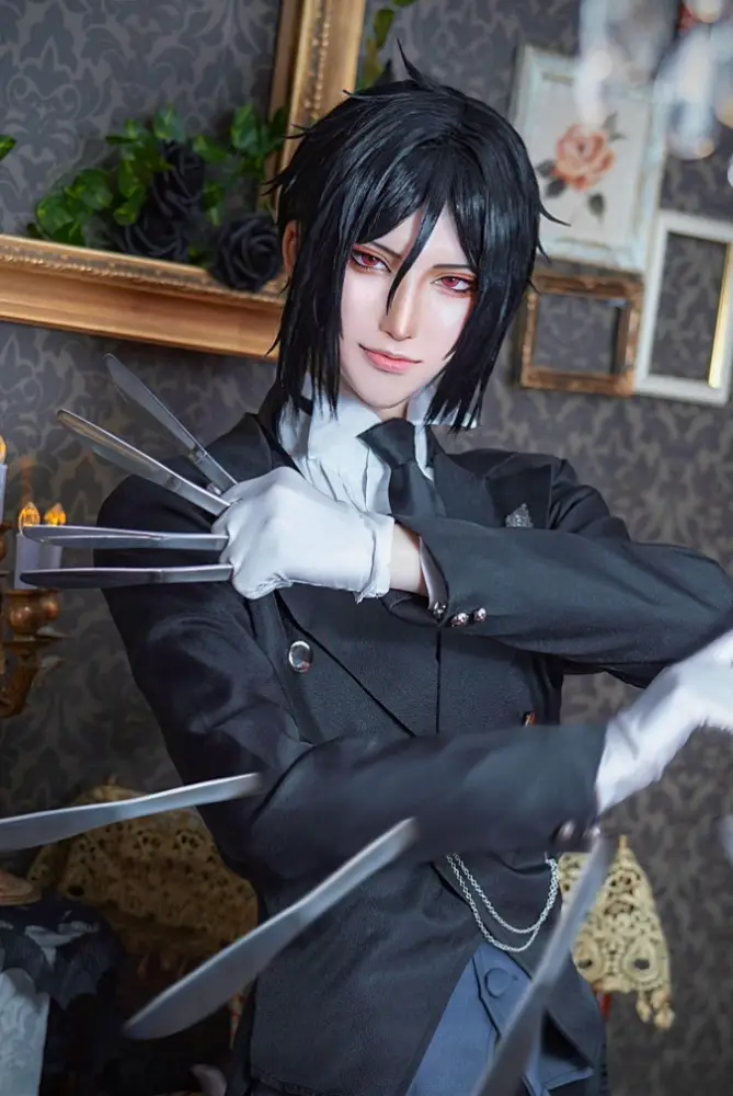 コスプレイヤー梵天『黒執事』セバスチャン・ミカエリス 動きのある