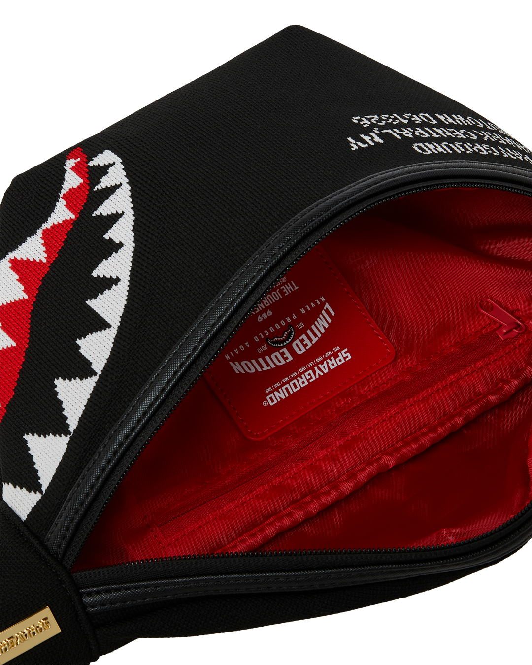 SHARK CENTRAL AEROFLEX SAVVY CROSSBODY – SPRAYGROUND®