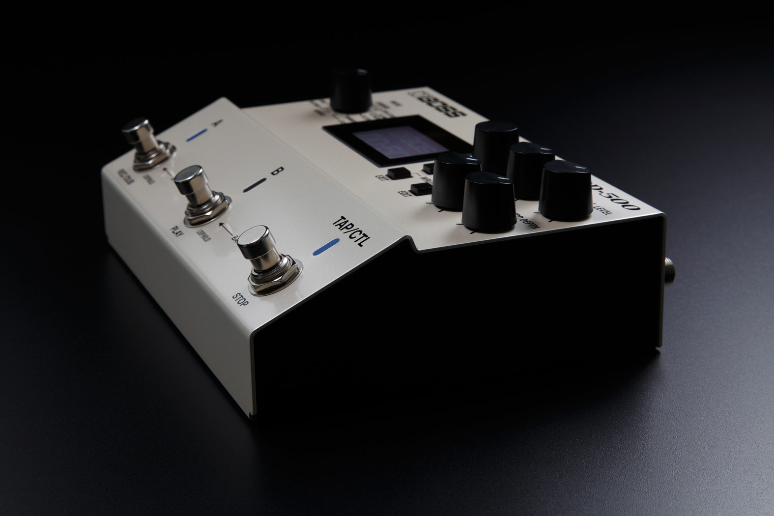 Boss DD-500 Reverb, delay & echo effect pedal