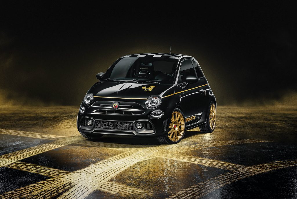 限定車「Abarth 595 Scorpioneoro」を発売 | Stellantis ジャパン株式会社