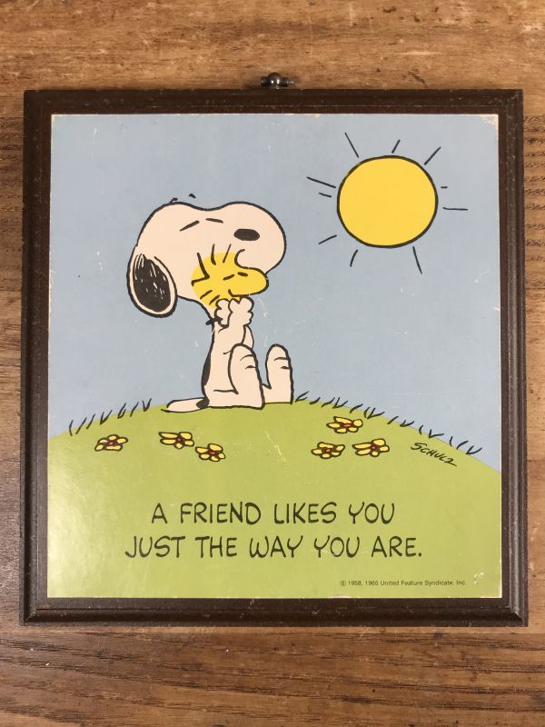 Hallmark Peanuts Snoopy “A Friend” Wall Plaque スヌーピー