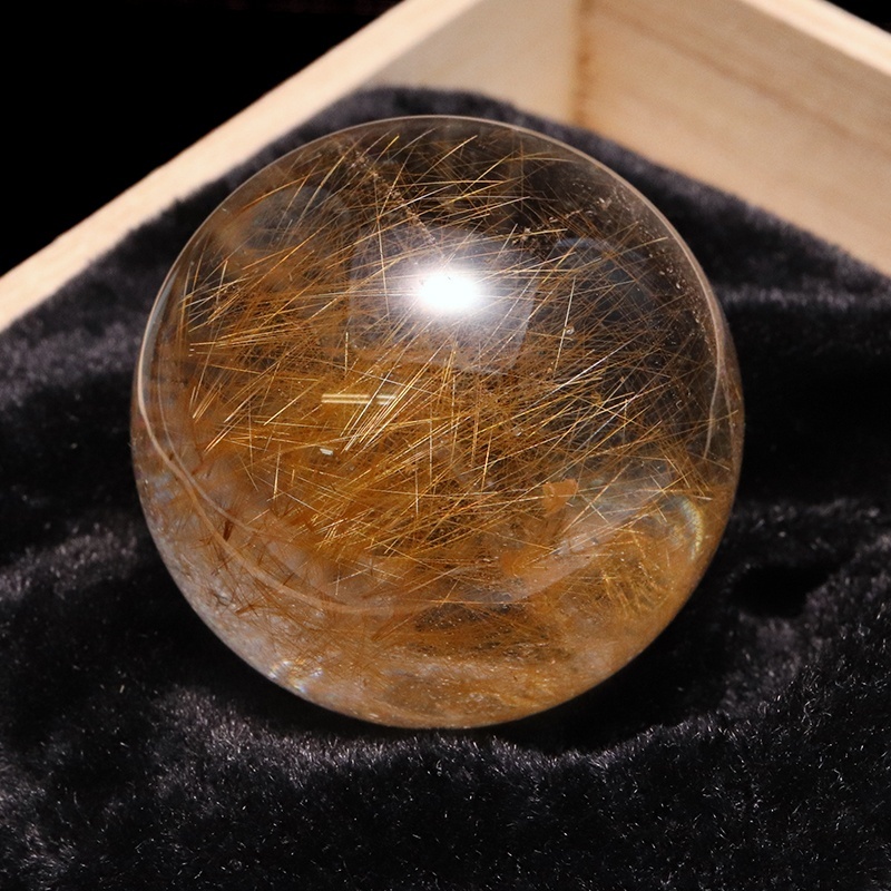 一点物】丸玉 ルチル入りマニハール水晶 インド マニハール地方産 約