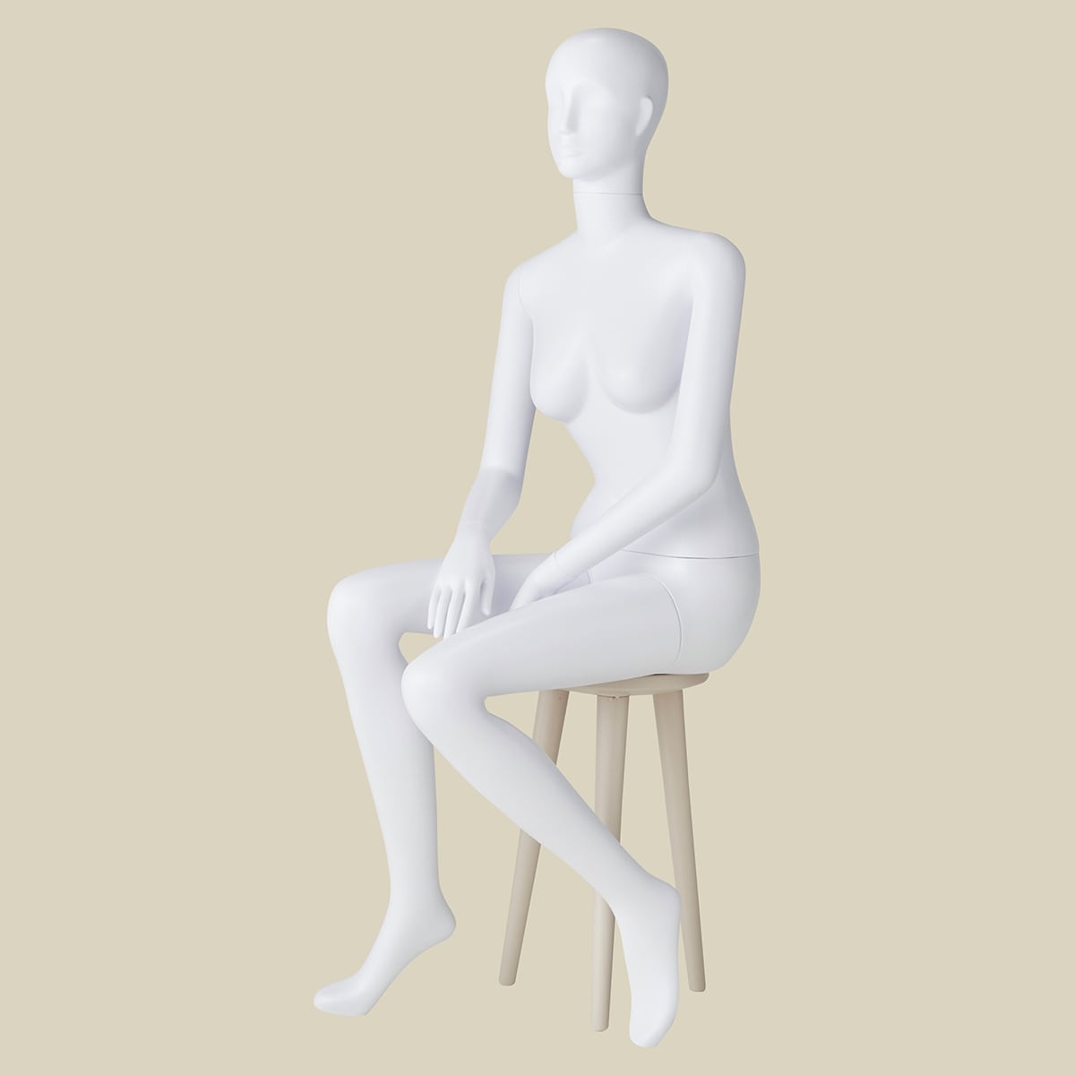 軽量ABS製 婦人全身リアルマネキン 座りポーズ〔ストエキオリジナル〕