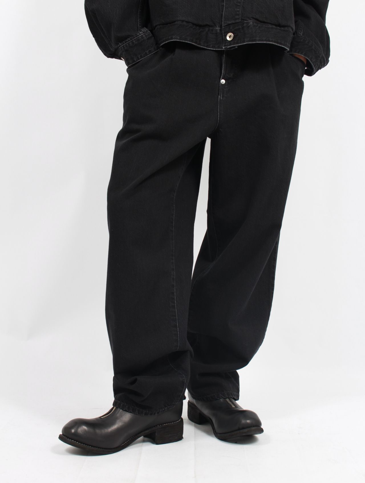 SOSHIOTSUKI - 【25SS】ドレープ ポケット ウォッシュド デニム パンツ