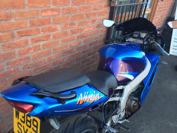 2000 Kawasaki ZX-9R E1 | STP Racing Products