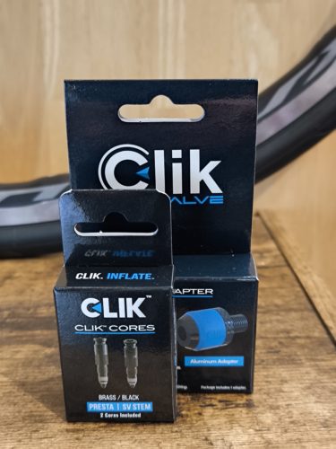 手のひらサイズに様々な機能を詰め込んだ携帯ツール！knog FANG