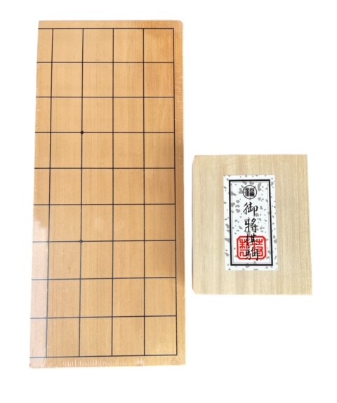 特選 御将棋駒と新桂4号折将棋盤セット 木製将棋駒 新槙彫 | Toy's雑貨