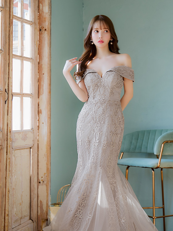 Lサイズあり【JEAN MACLEAN/ジャンマクレーン】オフショルダー/ 刺繍