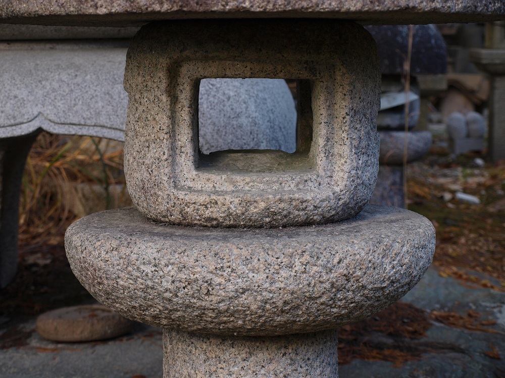 松琴亭 本御影石の製品案内愛知県岡崎市の石灯篭・水鉢蹲など石材製品