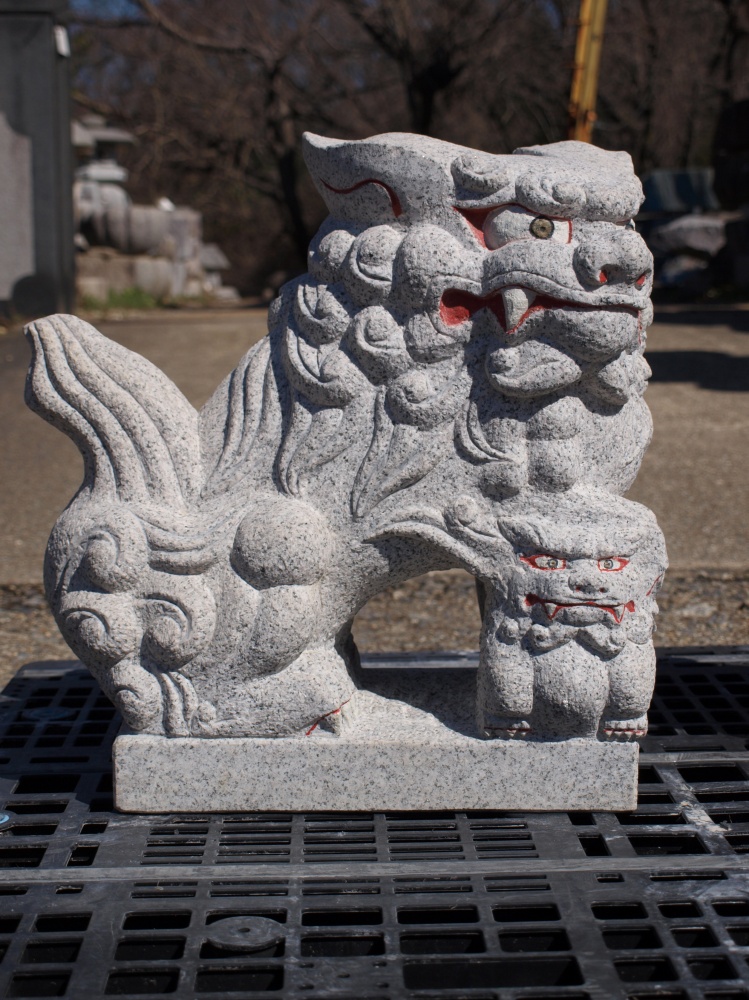 狛犬 子付玉付（中国製）の製品案内愛知県岡崎市の石灯篭・水鉢蹲など