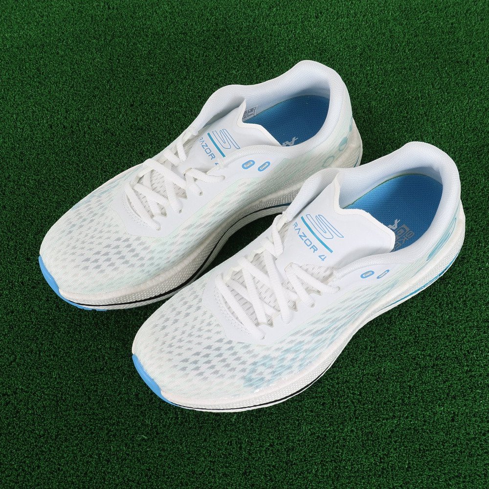 スケッチャーズ（SKECHERS）（レディース）ランニングシューズ