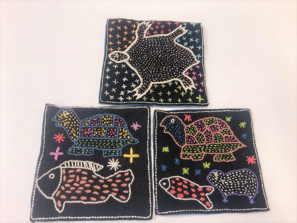 青のラオス展」 ラオスのおみせVol.1 | Support for Woman's Happiness