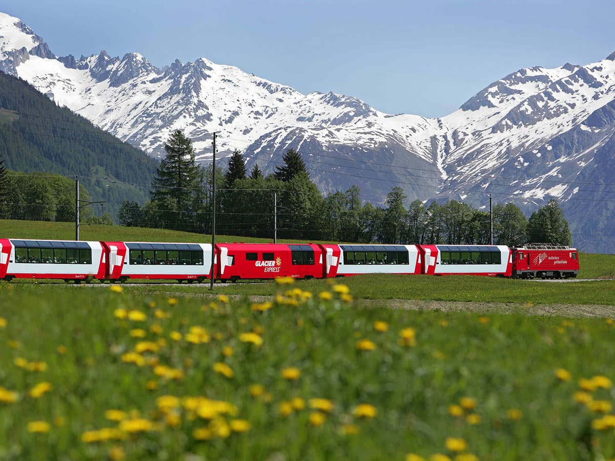 ツェルマット・サンモリッツと氷河急行全区間乗車の旅 7日間｜スイス