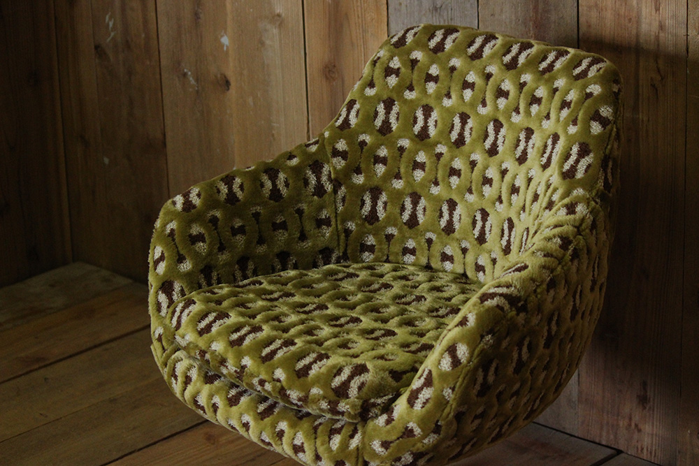 Cosmic Chair Xtype/コスミックチェア エックスタイプ - SWITCH Online