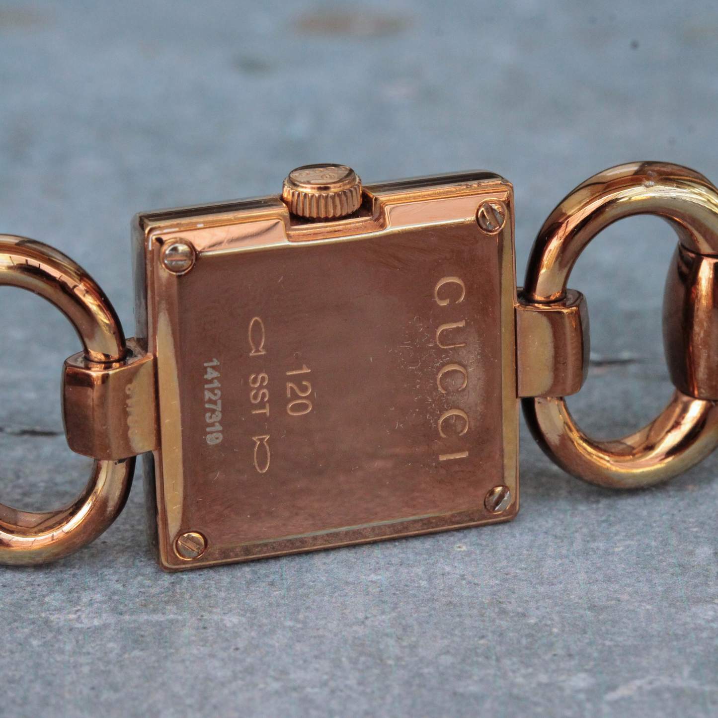 GUCCI / グッチ /トルナヴォーニ YA120521 / バングルウォッチ