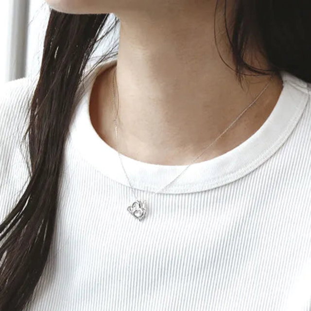 クロスフォー・ニューヨークジュエリー「ダンシングストーンネックレス